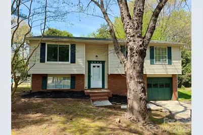 9525 Robert Burns Court, Charlotte, NC 28213 - Photo 12