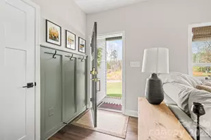 163 4 Andrews Dr, Harmony, NC 28634 - Photo 2