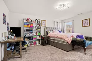 4009 Eckels Dr, Charlotte, NC 28215 - Photo 16