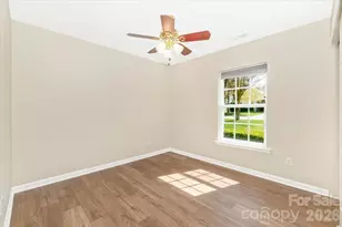 250 Lylic Woods Dr, Fort Mill, SC 29715 - Photo 32