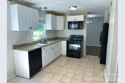 9524 Robert Burns Court, Charlotte, NC 28213 - Photo 4