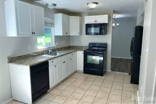 9524 Robert Burns Ct, Charlotte, NC 28213 - Photo 4