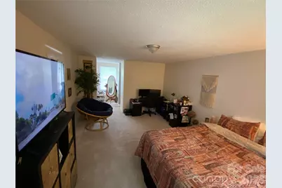 9524 Robert Burns Court, Charlotte, NC 28213 - Photo 10