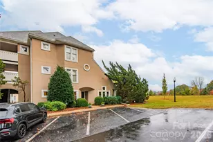 9205 Ravenwing Dr, Charlotte, NC 28262 - Photo 20