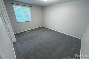 9524 & 9525 Robert Burns Ct, Charlotte, NC 28213 - Photo 8