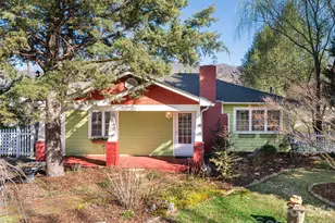 113 5th St, Black Mountain, NC 28711 - Photo 2