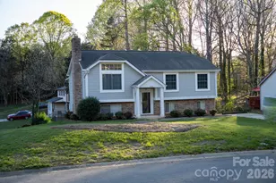 1018 Farmfield Ln, Charlotte, NC 28213 - Photo 2