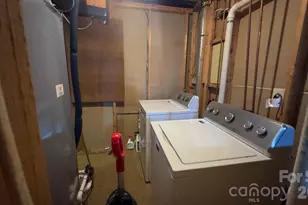 1018 Farmfield Ln, Charlotte, NC 28213 - Photo 26