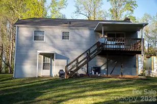 1018 Farmfield Ln, Charlotte, NC 28213 - Photo 14