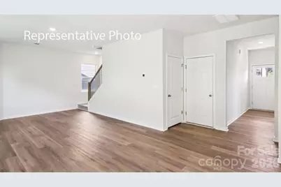 600 17th Avenue Drive NE, Hickory, NC 28601 - Photo 4