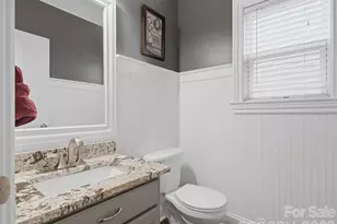 9414 Macquarie Ln, Charlotte, NC 28227 - Photo 18