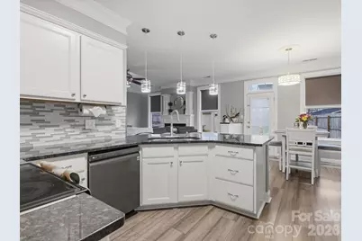 9414 Macquarie Lane, Charlotte, NC 28227 - Photo 10