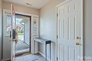 922 Woodhill Dr, Fletcher, NC 28732 - Photo 8