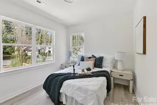 651 Stillgreen Ln, Charlotte, NC 28214 - Photo 16