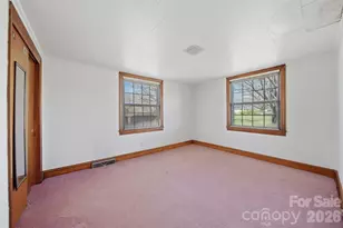 2421 35th St Ct NE, Hickory, NC 28601 - Photo 18