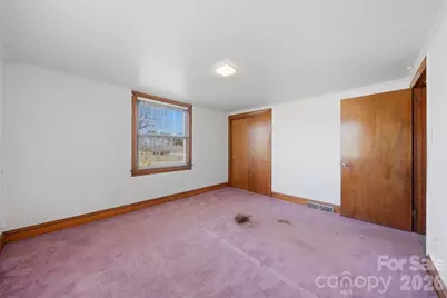 2421 35th Street Court NE, Hickory, NC 28601 - Photo 22