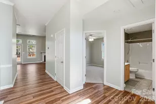 9332 Broken Pine Ln, Charlotte, NC 28269 - Photo 10