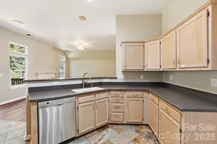 9332 Broken Pine Ln, Charlotte, NC 28269 - Photo 18