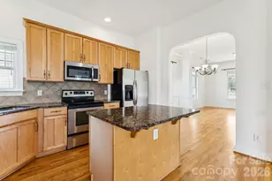 2008 Seabiscuit Dr, Indian Trail, NC 28079 - Photo 8