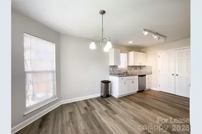 7305 Rosehall Drive, Charlotte, NC 28227 - Photo 6