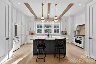 3111 Pinehurst Pl, Charlotte, NC 28209 - Photo 1