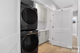 3111 Pinehurst Pl, Charlotte, NC 28209 - Photo 16