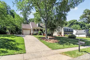 4007 Meadowridge Dr, Charlotte, NC 28226 - Photo 2