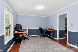 4007 Meadowridge Dr, Charlotte, NC 28226 - Photo 18