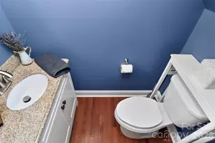 4007 Meadowridge Dr, Charlotte, NC 28226 - Photo 16