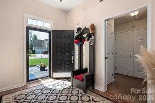 9122 Swallowtail Ln, Charlotte, NC 28269 - Photo 6