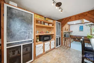 608 Hoyle St, Lincolnton, NC 28092 - Photo 10