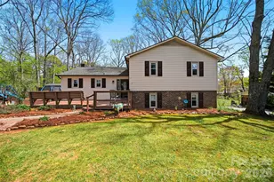 608 Hoyle St, Lincolnton, NC 28092 - Photo 2