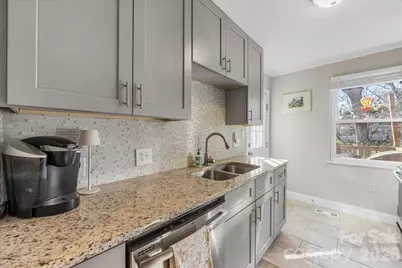 4922 Valley Stream Road, Charlotte, NC 28209 - Photo 16