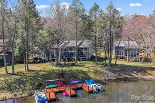 45 Lakeside Villas Dr, Brevard, NC 28712 - Photo 1