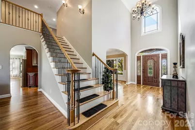 5873 Bakers Point, Hickory, NC 28602 - Photo 4