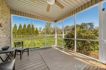 5873 Bakers Point, Hickory, NC 28602 - Photo 38