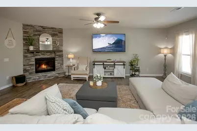 2673 Creekview Drive, Waxhaw, NC 28173 - Photo 8