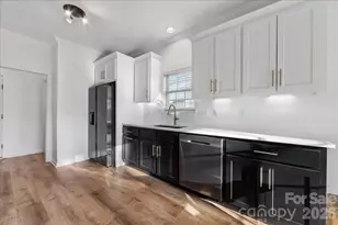 9627 Brookmere Ln, Charlotte, NC 28214 - Photo 12