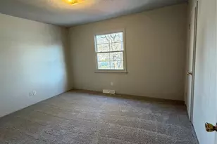 318 N Poplar St, Gastonia, NC 28054 - Photo 8