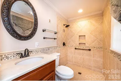 1070 S College Avenue, Newton, NC 28658 - Photo 16