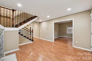 209 W Marsh St, Salisbury, NC 28144 - Photo 6