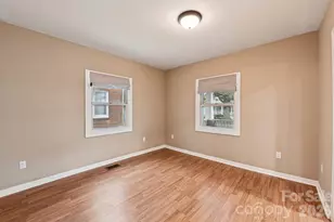 209 W Marsh St, Salisbury, NC 28144 - Photo 10