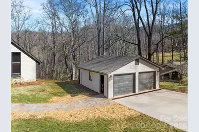 1952 Country Club Drive, Canton, NC 28716 - Photo 32