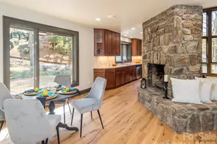 1952 Country Club Dr, Canton, NC 28716 - Photo 6