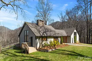 1952 Country Club Dr, Canton, NC 28716 - Photo 1