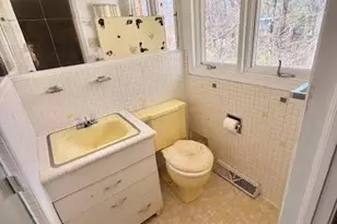 3002 Club Dr, Gastonia, NC 28054 - Photo 14