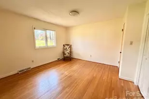 3002 Club Dr, Gastonia, NC 28054 - Photo 12