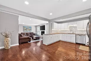 3231 Windrow Ln, Matthews, NC 28105 - Photo 10