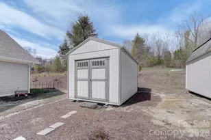 35 Cider Hl Ln, Hendersonville, NC 28792 - Photo 34