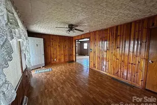 34 Sunset Dr, Brevard, NC 28712 - Photo 10